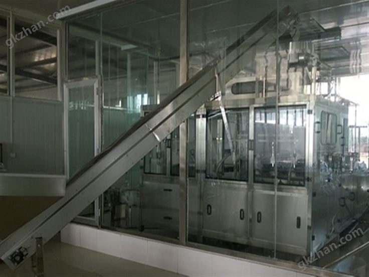 600桶水厂灌装设备上盖机